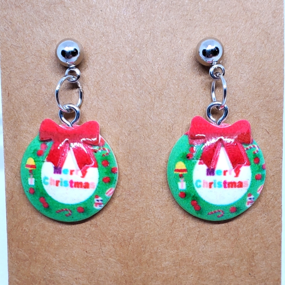7/$10 Christmas Wreath Earrings, New